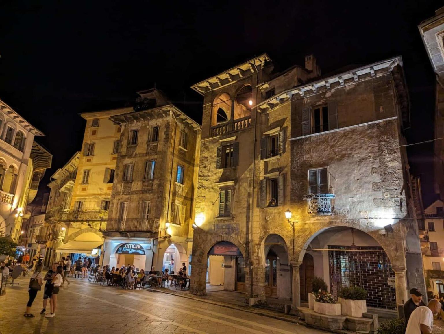 Casa Dell'Edera - Holiday Apartment In Domodossola Εξωτερικό φωτογραφία